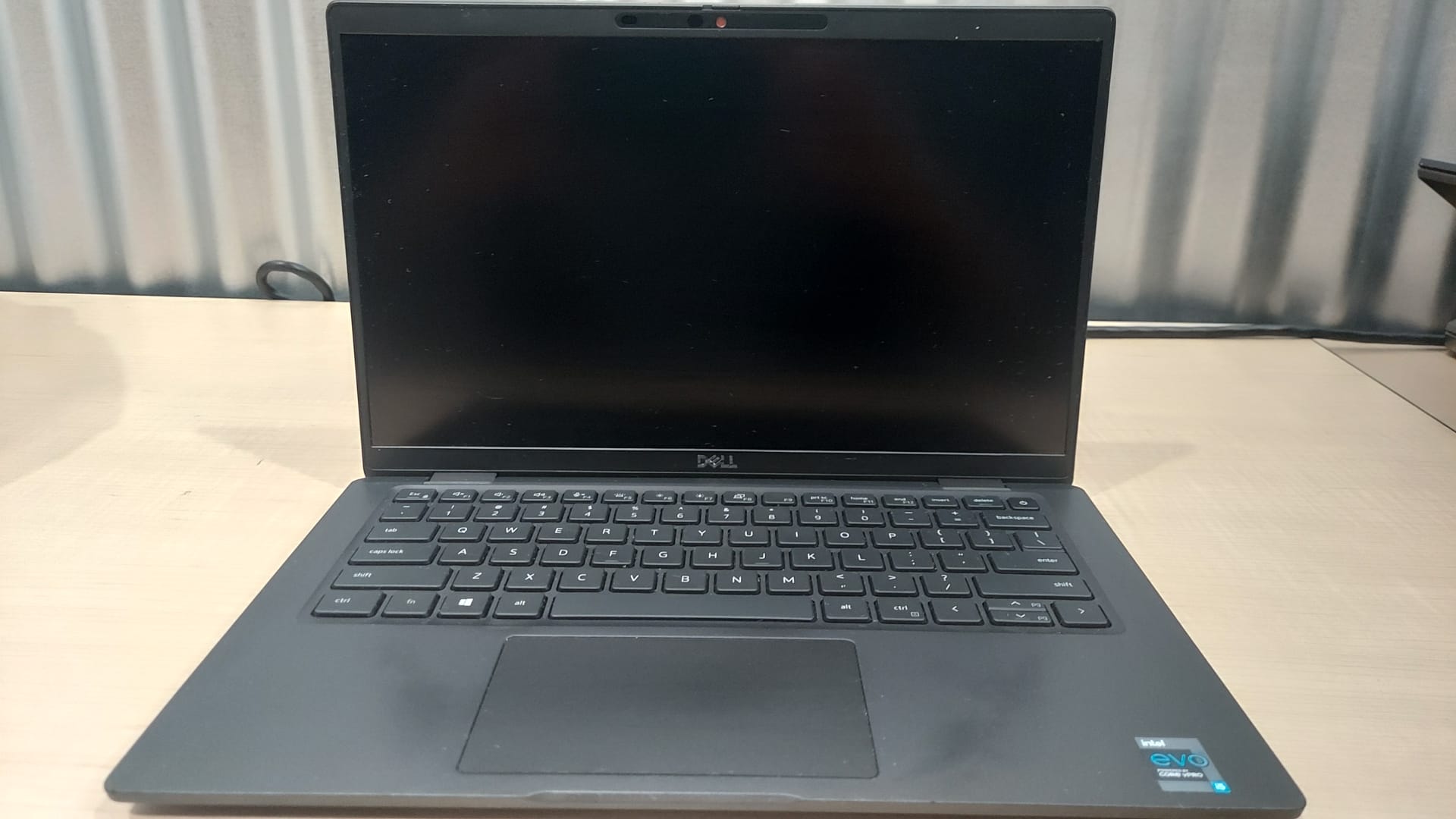 600 Dell Mostly High Gen Laptops